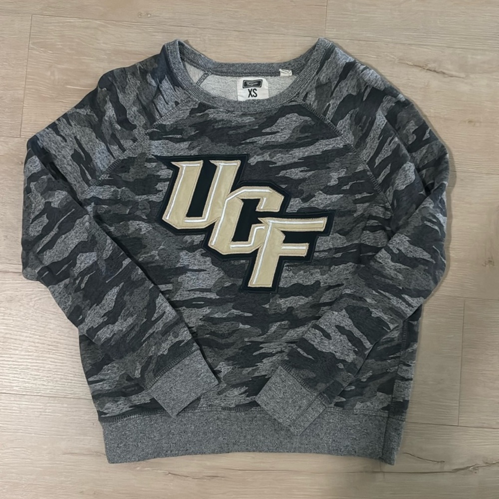 UCF Knights Sweatshirt XS Camo Grey - like new